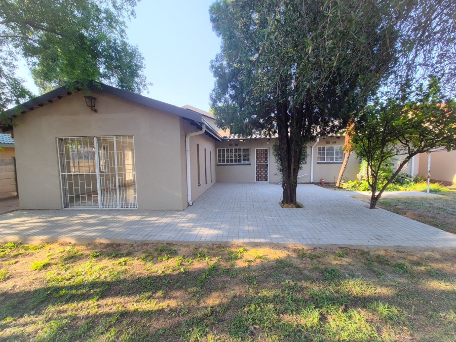 3 Bedroom Property for Sale in Vaalpark Free State